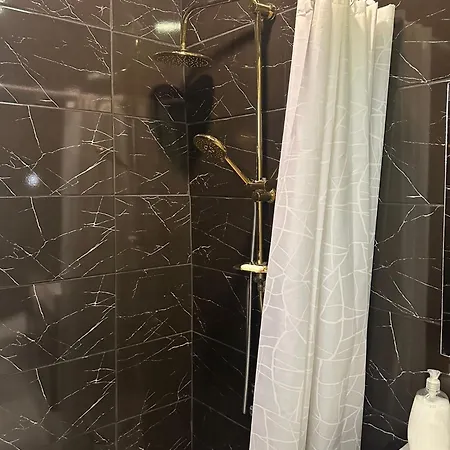 Vip מלון דירות 3*